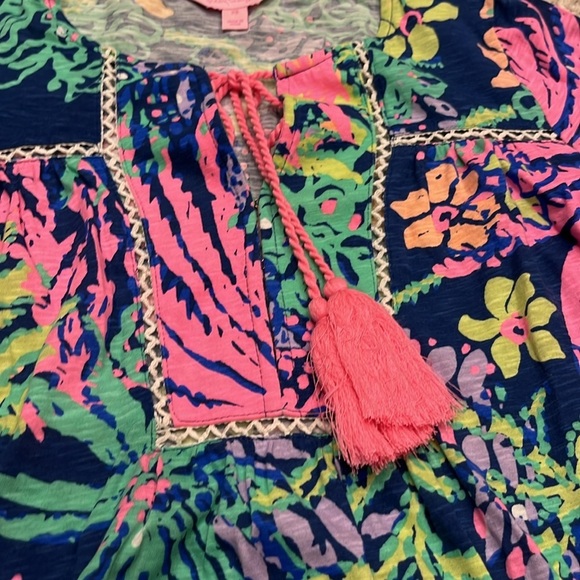 Lilly Pulitzer All Aglow Floral 3/4 Length Sleeve Tilda Tunic Top Tassel Sz XS - Picture 3 of 9